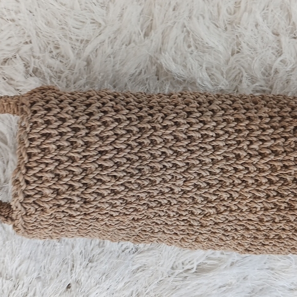 Wine Bottle Macrame Holder. - Picture 2 of 3